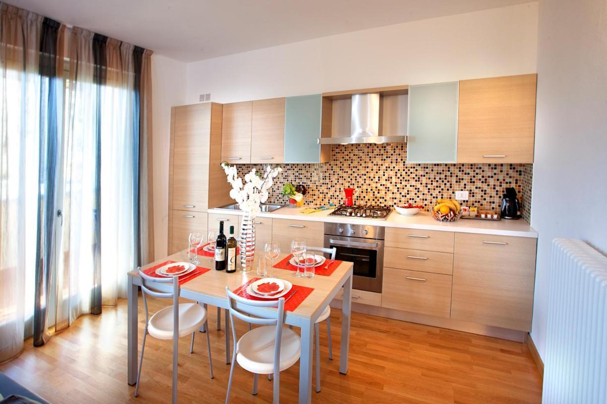Tremezzo Residence-11 Apartments To Choose From In An Exclusive Residence By Italian Apartments Exterior foto